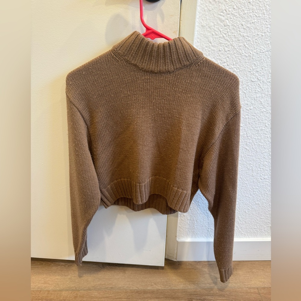 Pre loved Aritzia sweater